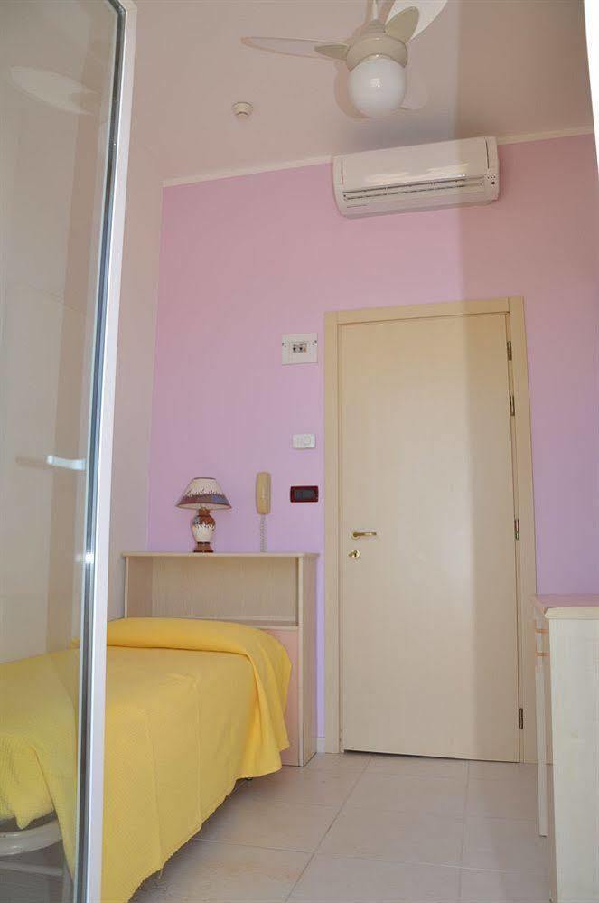 Hotel Teti Беллария-Иджеа-Марина Экстерьер фото